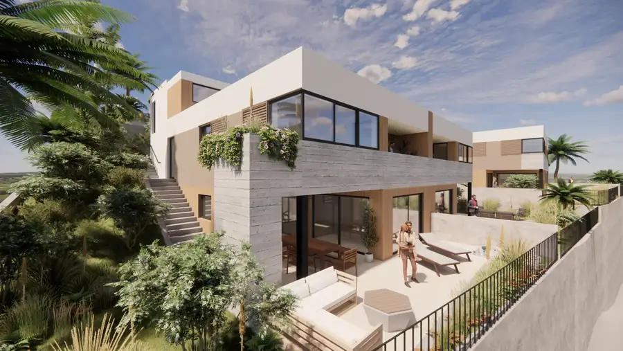 Moradias contemporâneas com terraços e palmeiras